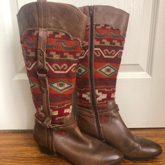 Southern boots embroidered on sides - Picture 2 of 3